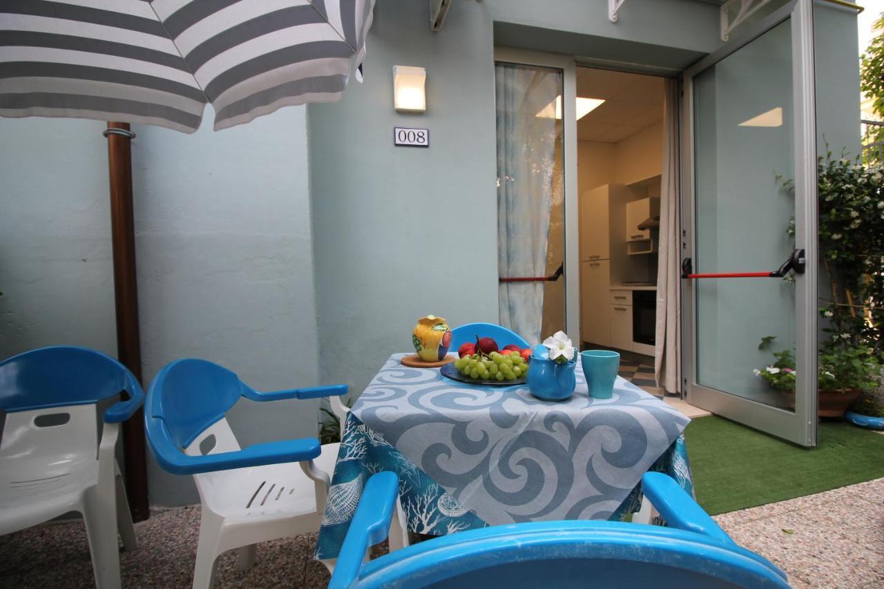 Residence Bluadria San Mauro Mare Екстер'єр фото