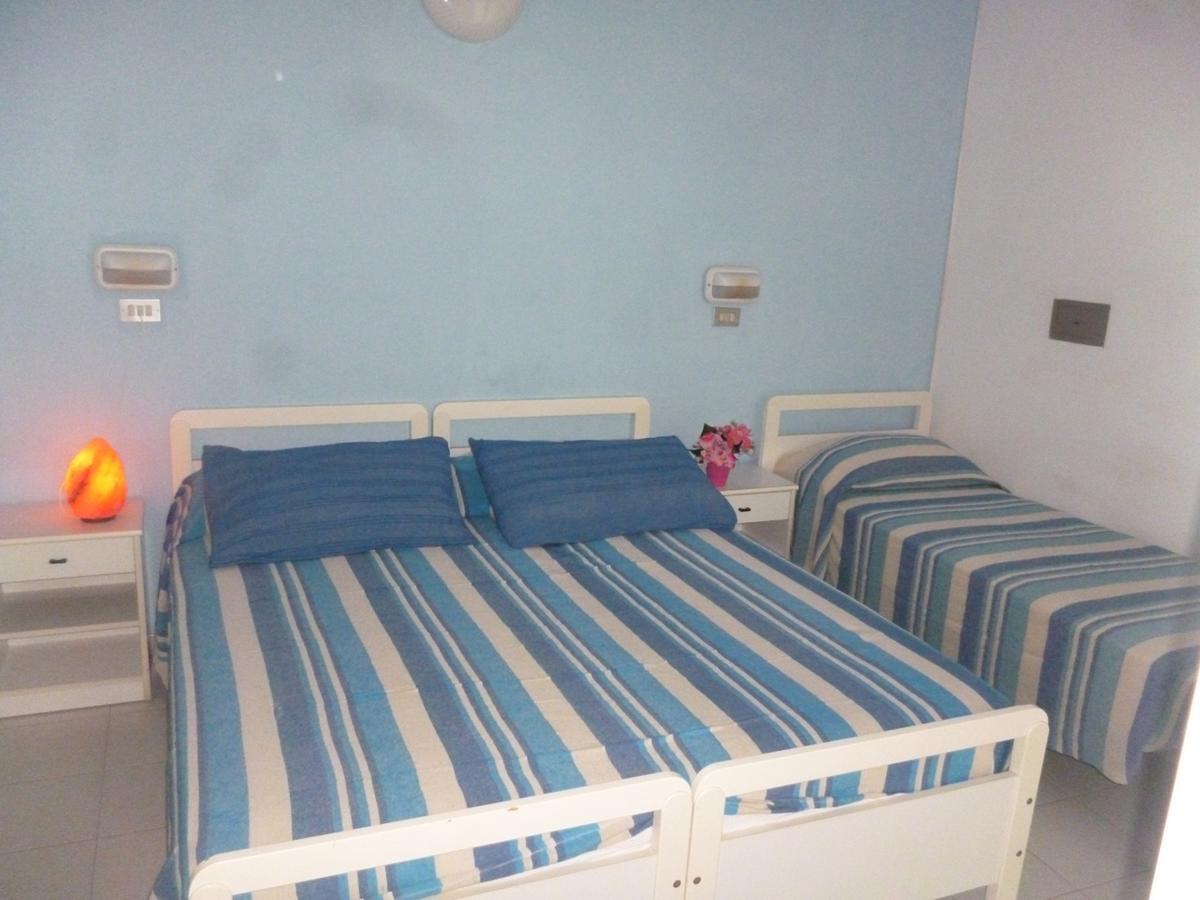 Residence Bluadria San Mauro Mare Екстер'єр фото