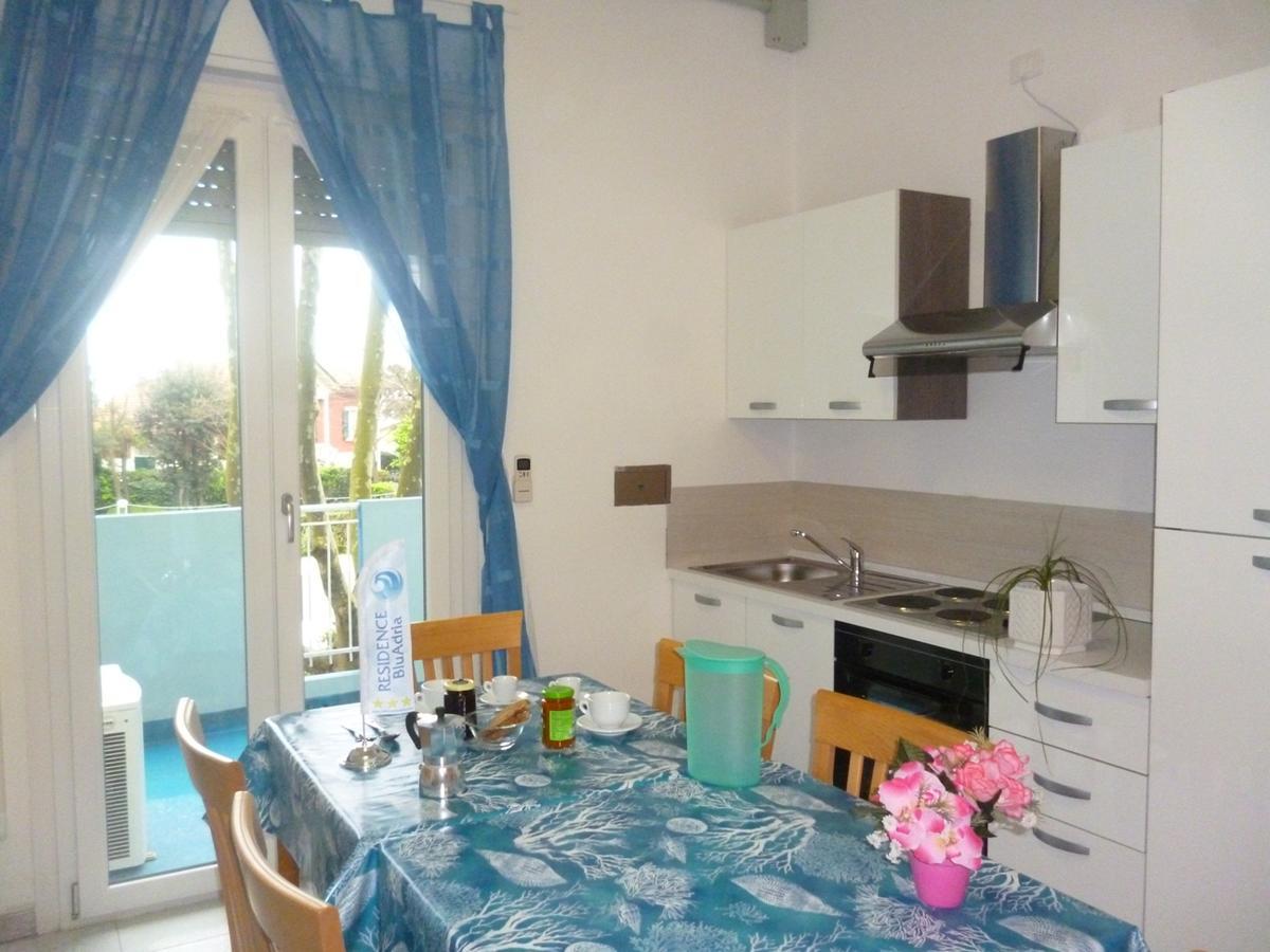 Residence Bluadria San Mauro Mare Екстер'єр фото